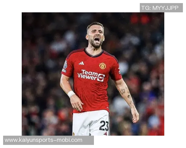 曼联旧将警告卢克肖懒惰或成双红会隐患萨拉赫将发起攻击